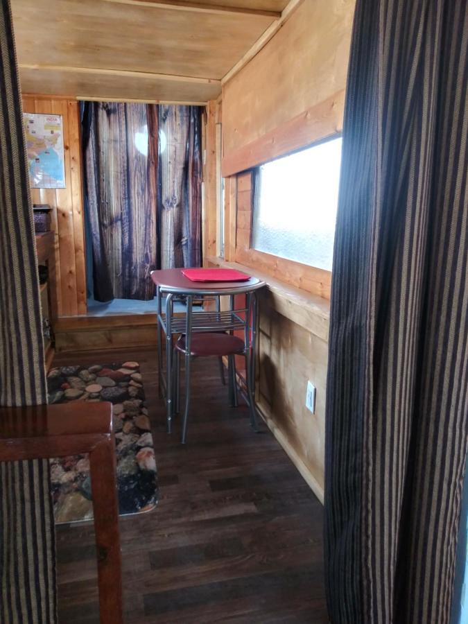 La Loma Del Chivo Llc Stone Cottage Alternative Building Marathon Eksteriør billede