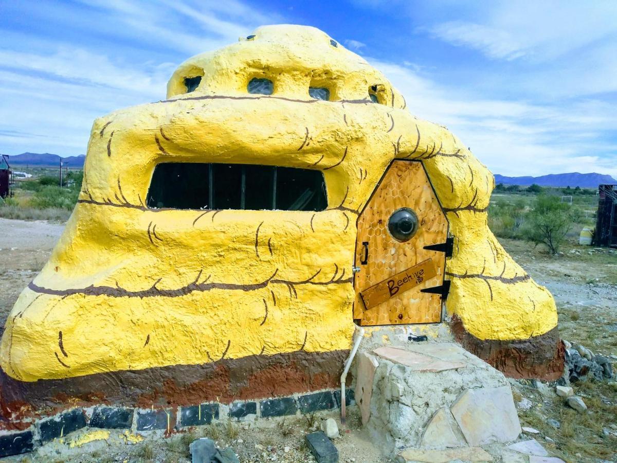 La Loma Del Chivo Llc Stone Cottage Alternative Building Marathon Eksteriør billede